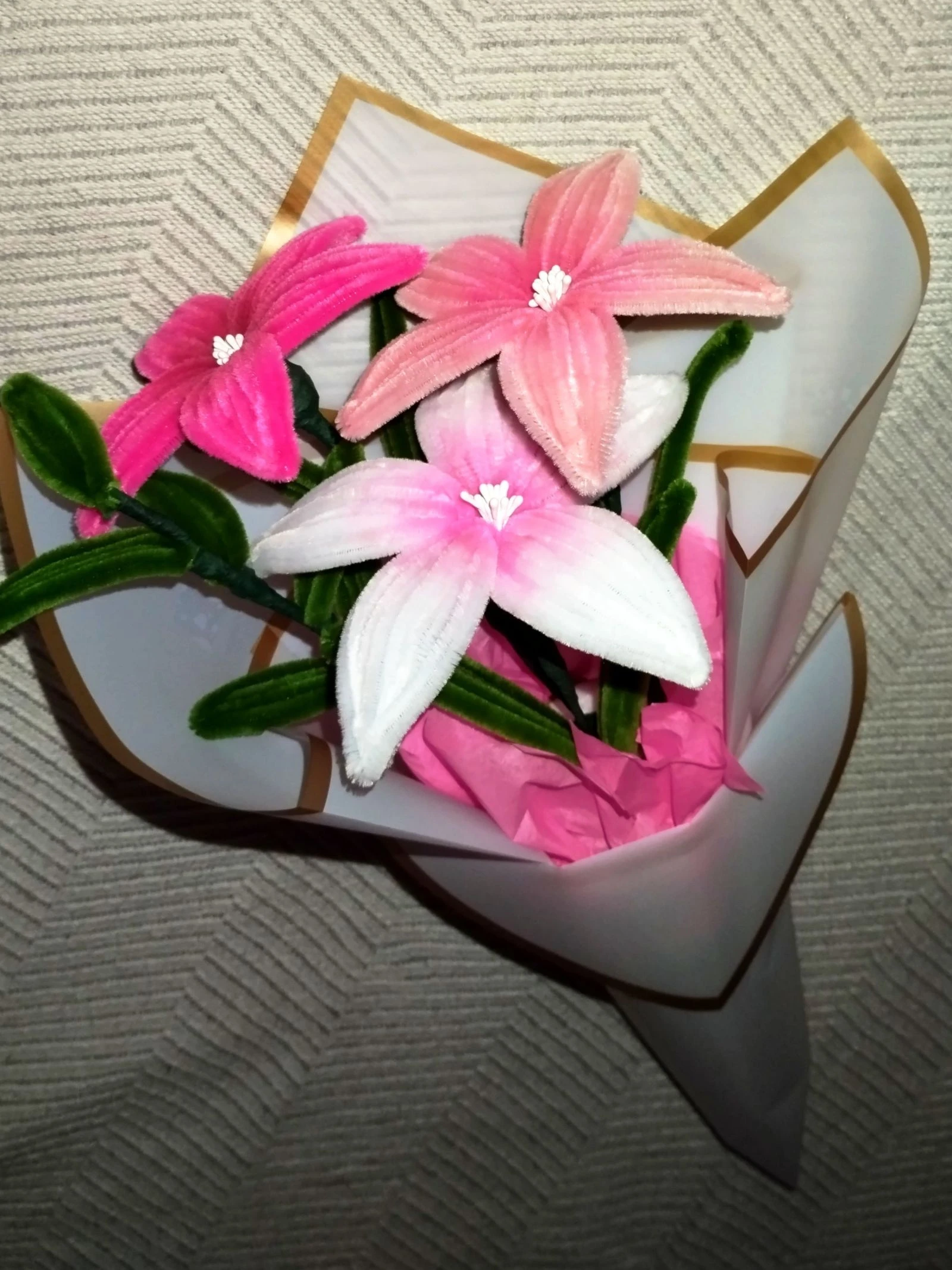 Ramo de flores hecho con limpiapipas - Ramo de flores artificiales para decorar o regalar